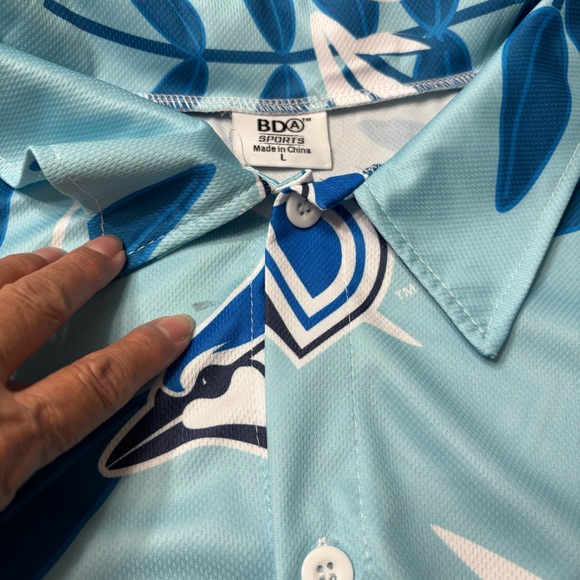 BDA Sports Dunedin Blue Jays Hawaiian Short Sleeve Button Down Shirt Size Large - Picture 5 of 11